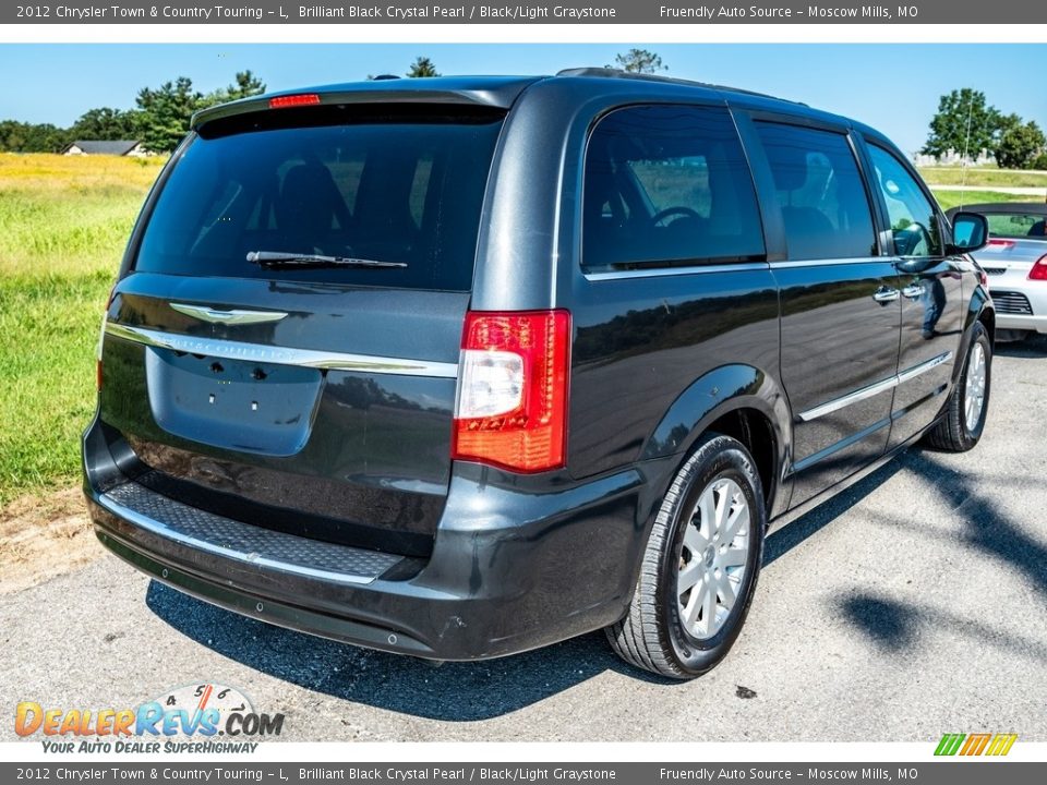 2012 Chrysler Town & Country Touring - L Brilliant Black Crystal Pearl / Black/Light Graystone Photo #4