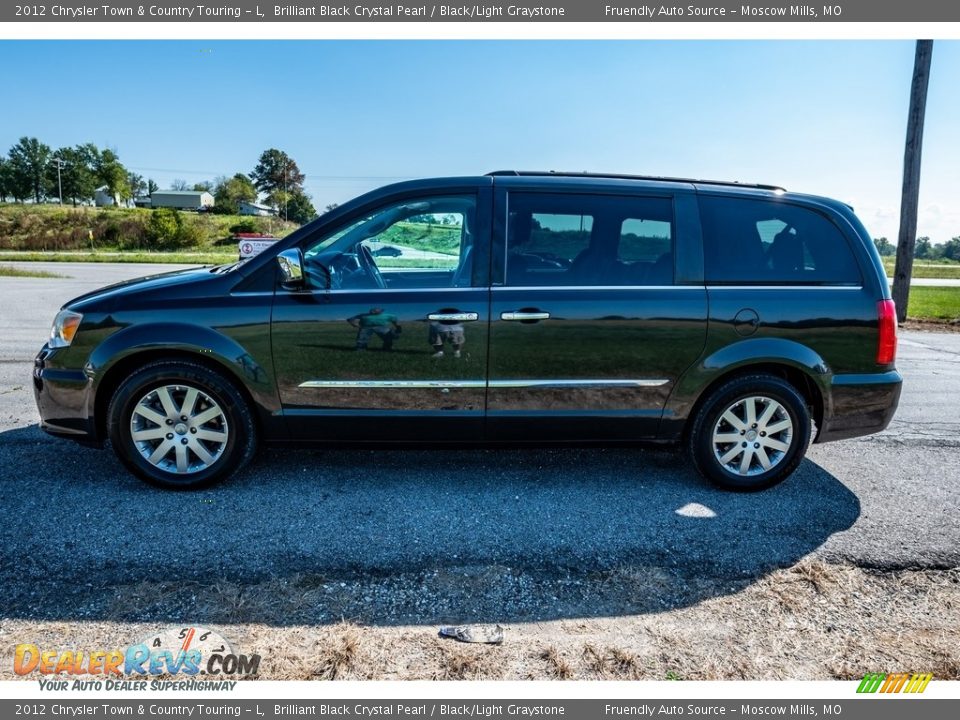 2012 Chrysler Town & Country Touring - L Brilliant Black Crystal Pearl / Black/Light Graystone Photo #7