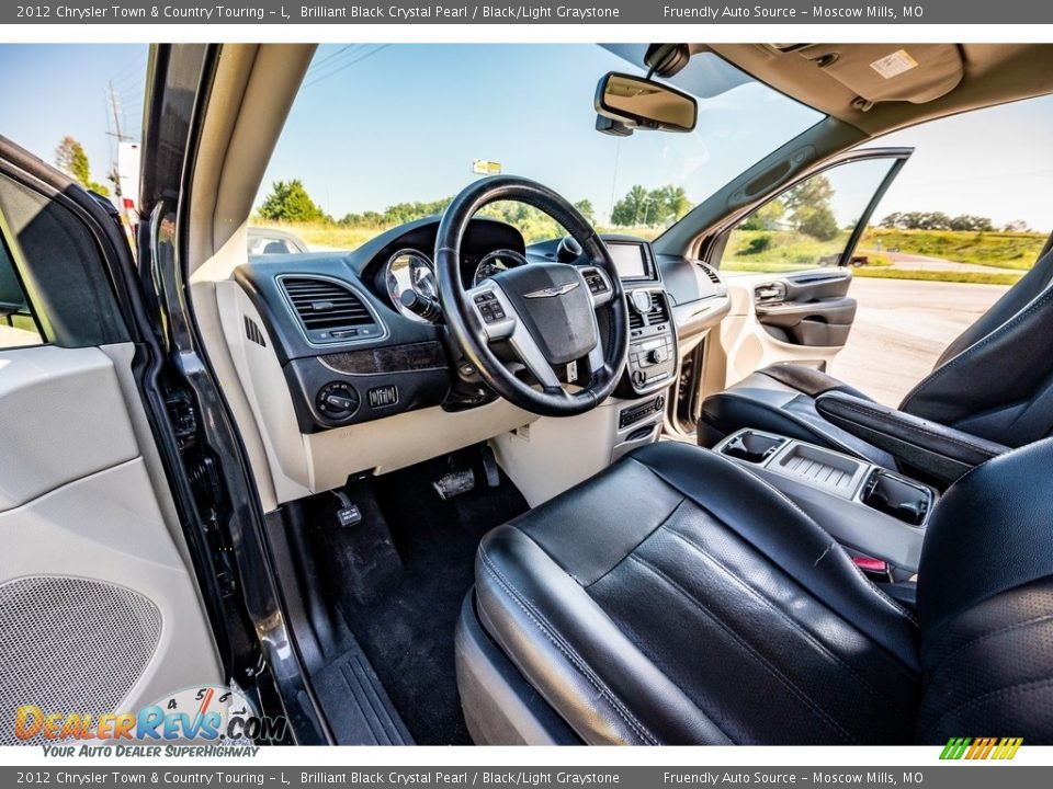 2012 Chrysler Town & Country Touring - L Brilliant Black Crystal Pearl / Black/Light Graystone Photo #19