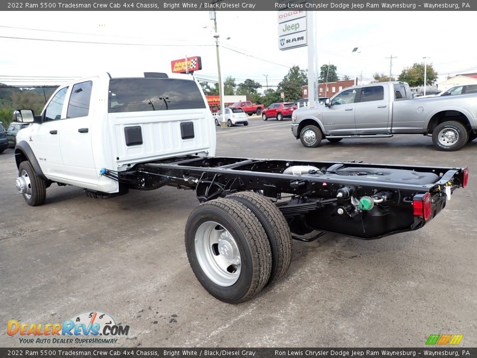 2022 Ram 5500 Tradesman Crew Cab 4x4 Chassis Bright White / Black/Diesel Gray Photo #3