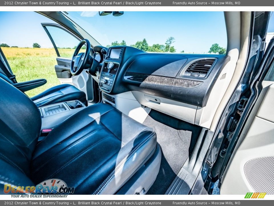 2012 Chrysler Town & Country Touring - L Brilliant Black Crystal Pearl / Black/Light Graystone Photo #27