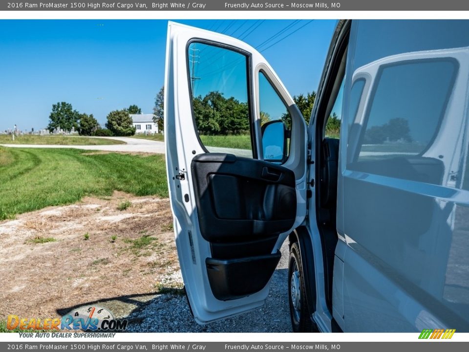 2016 Ram ProMaster 1500 High Roof Cargo Van Bright White / Gray Photo #20