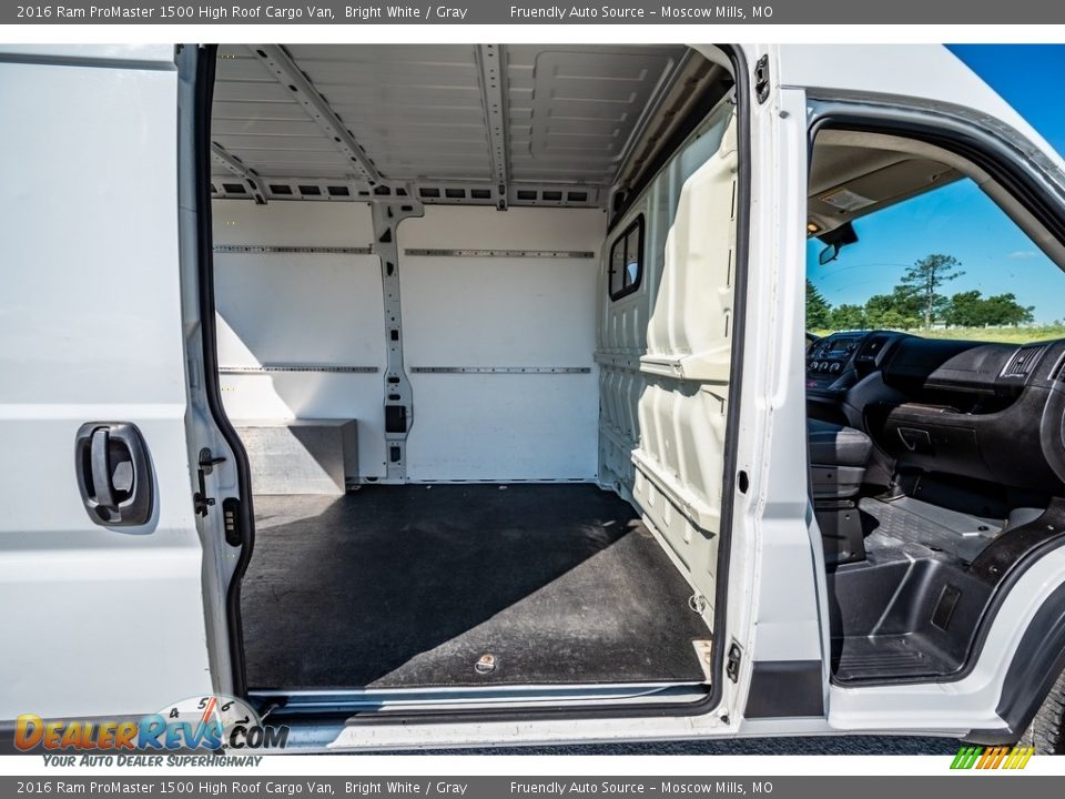 2016 Ram ProMaster 1500 High Roof Cargo Van Bright White / Gray Photo #25