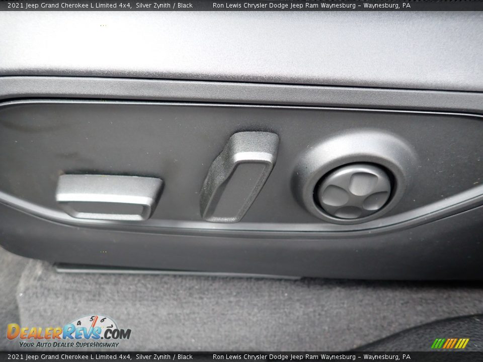 2021 Jeep Grand Cherokee L Limited 4x4 Silver Zynith / Black Photo #16