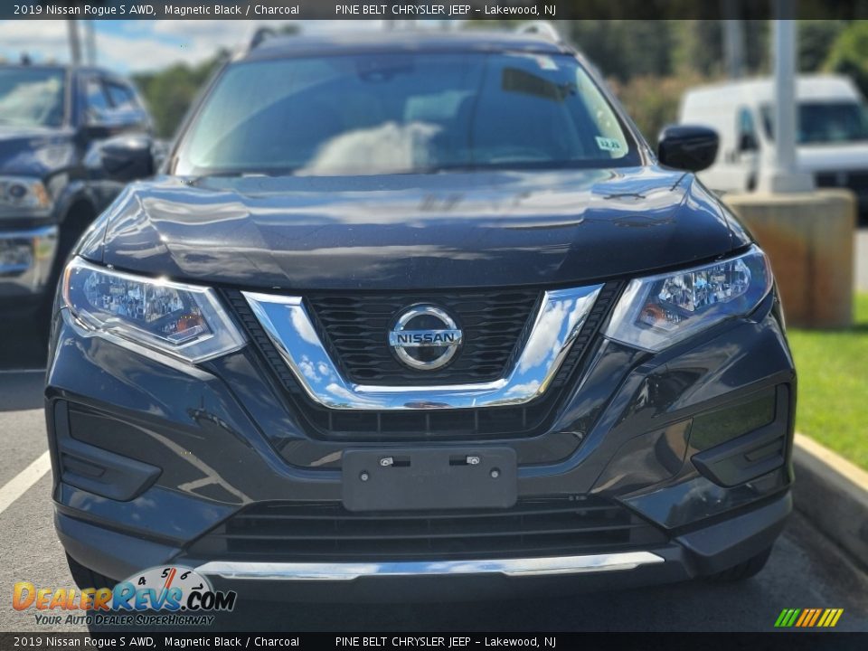 2019 Nissan Rogue S AWD Magnetic Black / Charcoal Photo #2