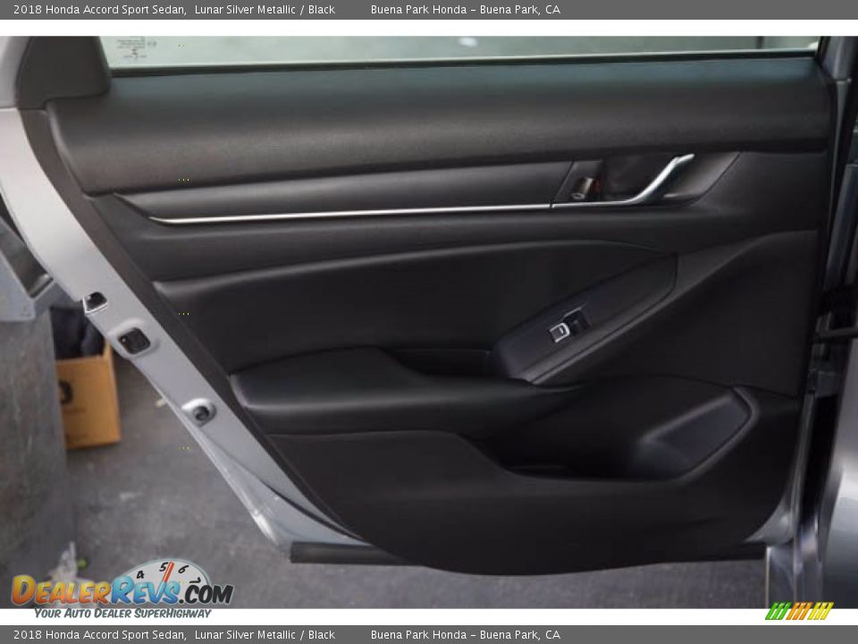 2018 Honda Accord Sport Sedan Lunar Silver Metallic / Black Photo #30