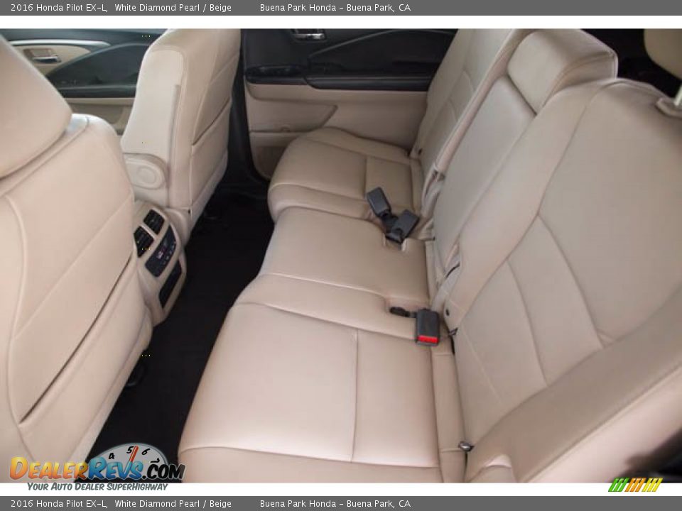 2016 Honda Pilot EX-L White Diamond Pearl / Beige Photo #4