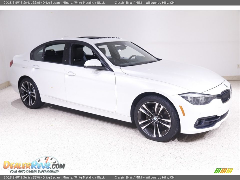 2018 BMW 3 Series 330i xDrive Sedan Mineral White Metallic / Black Photo #1