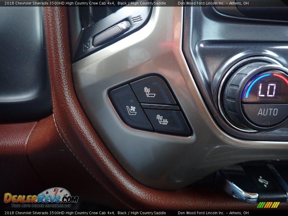Controls of 2018 Chevrolet Silverado 3500HD High Country Crew Cab 4x4 Photo #3
