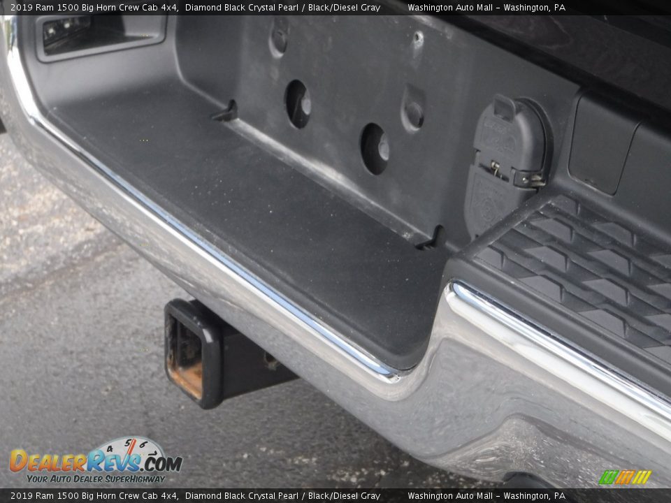 2019 Ram 1500 Big Horn Crew Cab 4x4 Diamond Black Crystal Pearl / Black/Diesel Gray Photo #15