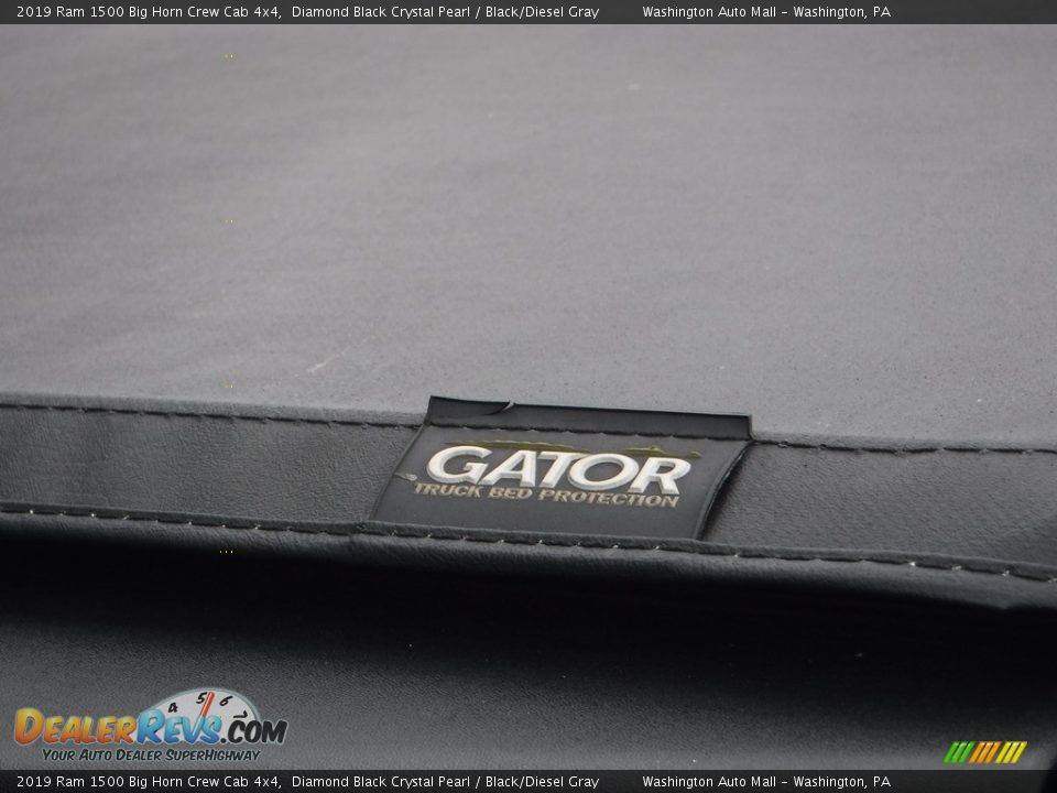 2019 Ram 1500 Big Horn Crew Cab 4x4 Diamond Black Crystal Pearl / Black/Diesel Gray Photo #16