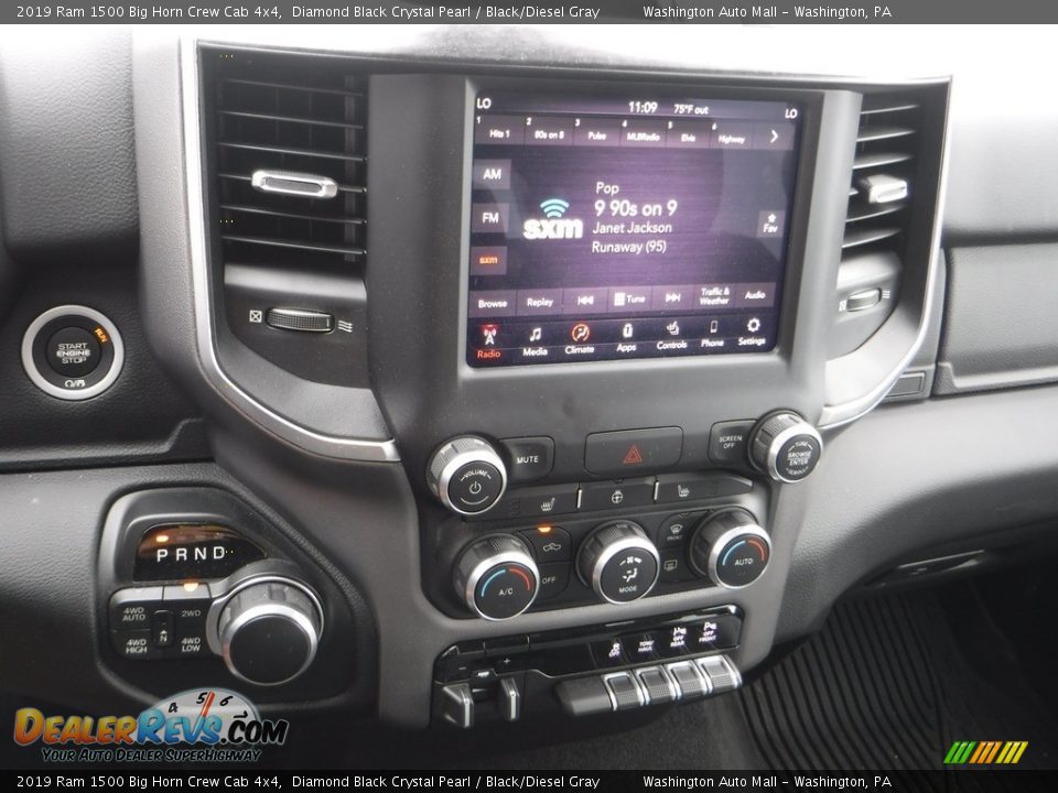 2019 Ram 1500 Big Horn Crew Cab 4x4 Diamond Black Crystal Pearl / Black/Diesel Gray Photo #27
