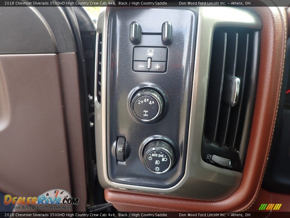 Controls of 2018 Chevrolet Silverado 3500HD High Country Crew Cab 4x4 Photo #32