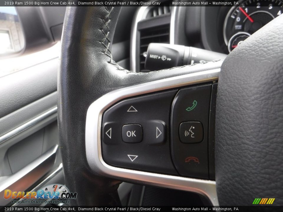 2019 Ram 1500 Big Horn Crew Cab 4x4 Diamond Black Crystal Pearl / Black/Diesel Gray Photo #32