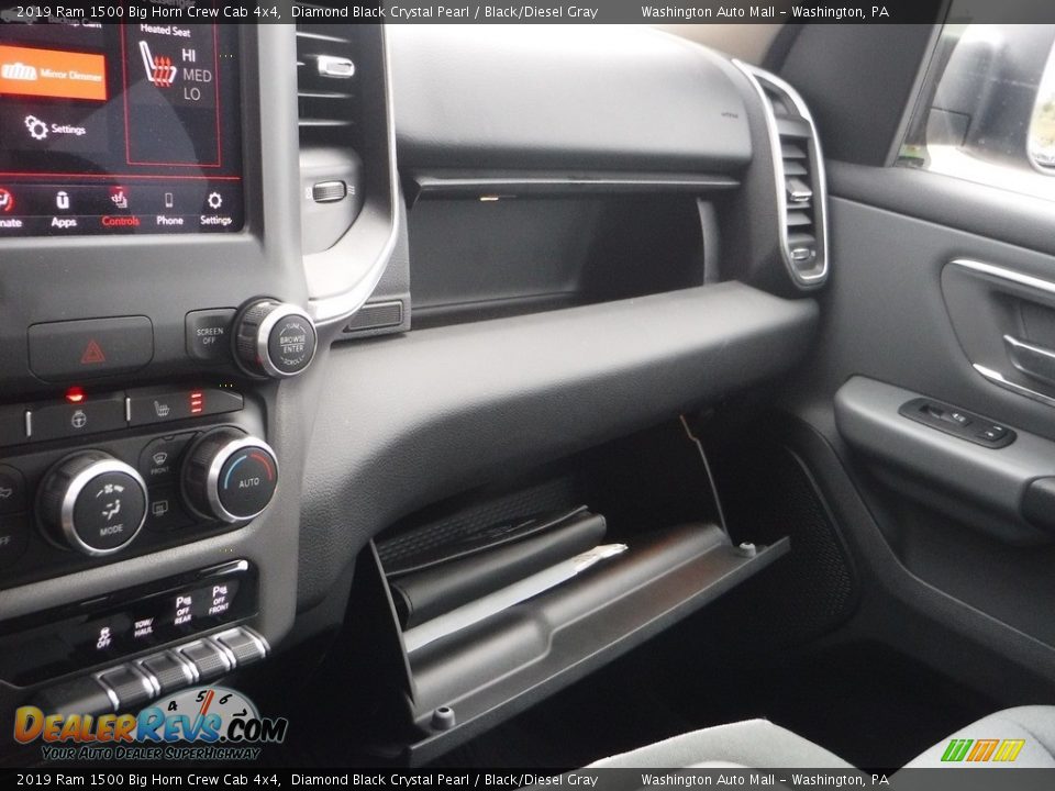 2019 Ram 1500 Big Horn Crew Cab 4x4 Diamond Black Crystal Pearl / Black/Diesel Gray Photo #34
