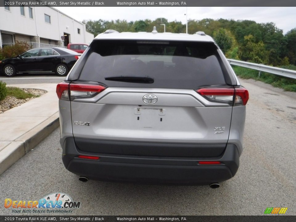 2019 Toyota RAV4 XLE AWD Silver Sky Metallic / Black Photo #17