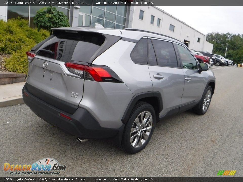 2019 Toyota RAV4 XLE AWD Silver Sky Metallic / Black Photo #18