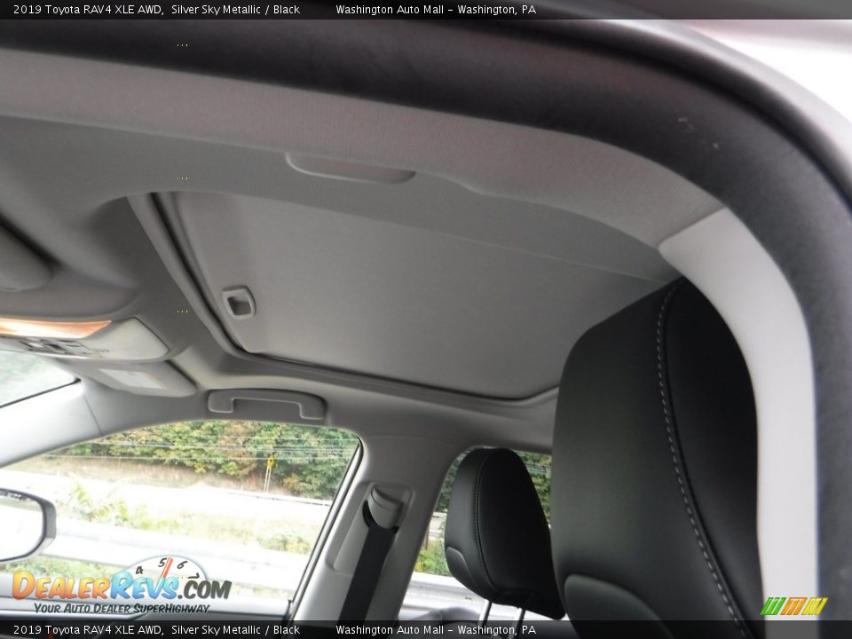 2019 Toyota RAV4 XLE AWD Silver Sky Metallic / Black Photo #20