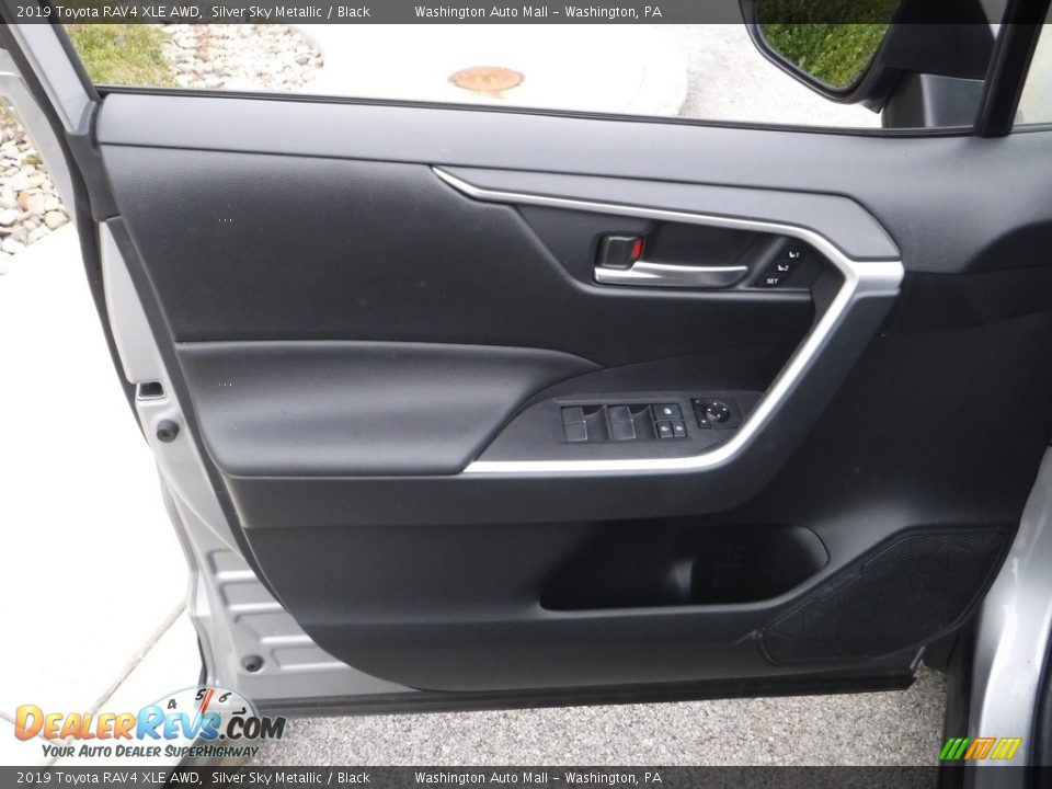 2019 Toyota RAV4 XLE AWD Silver Sky Metallic / Black Photo #22