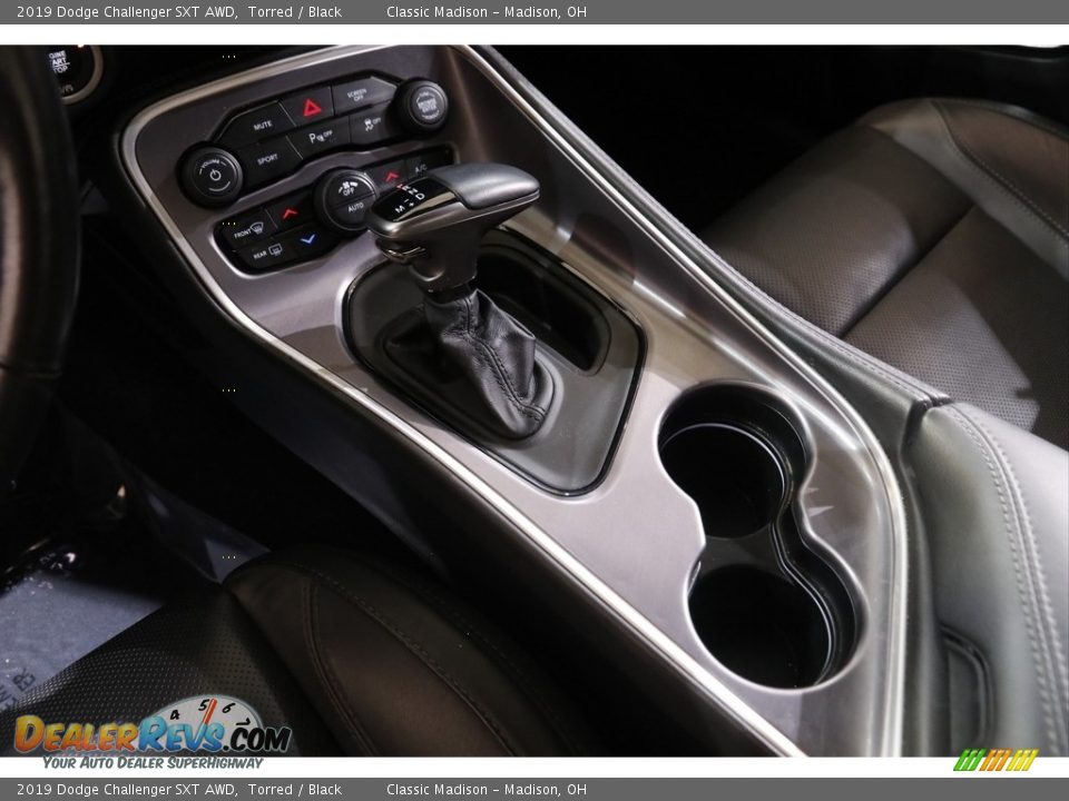 2019 Dodge Challenger SXT AWD Shifter Photo #14