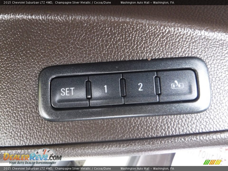 2015 Chevrolet Suburban LTZ 4WD Champagne Silver Metallic / Cocoa/Dune Photo #26