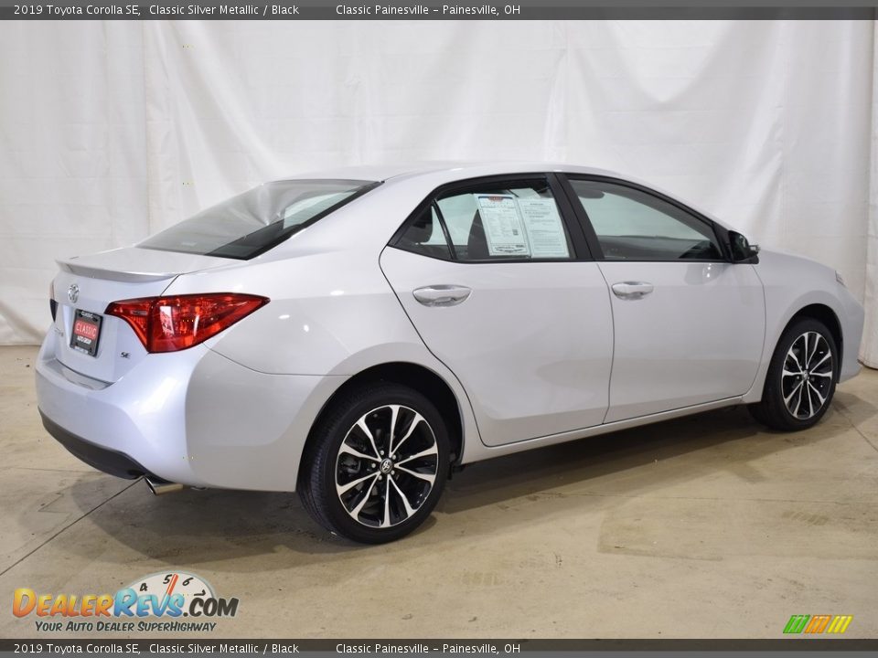 2019 Toyota Corolla SE Classic Silver Metallic / Black Photo #2