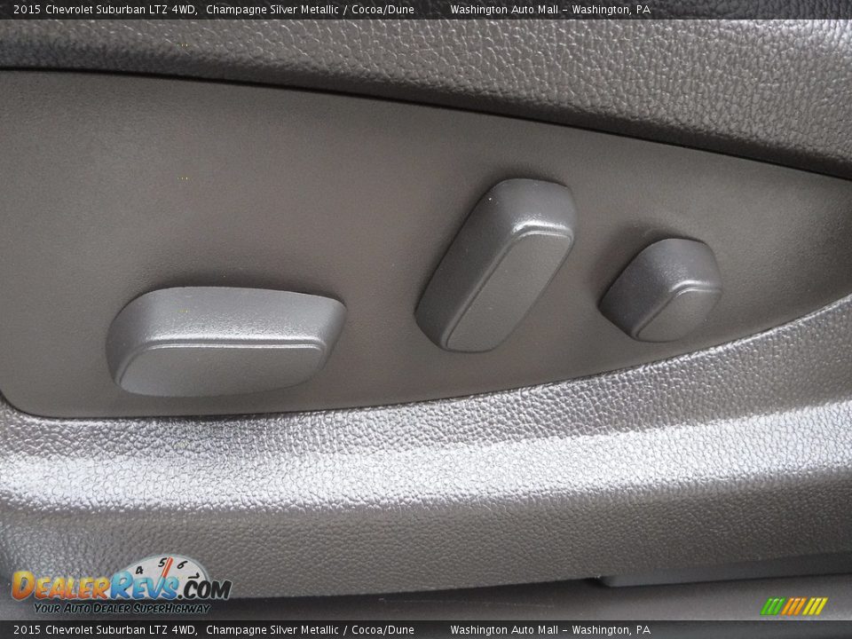 2015 Chevrolet Suburban LTZ 4WD Champagne Silver Metallic / Cocoa/Dune Photo #28