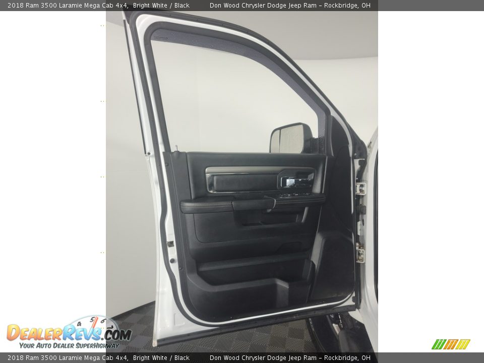 2018 Ram 3500 Laramie Mega Cab 4x4 Bright White / Black Photo #13