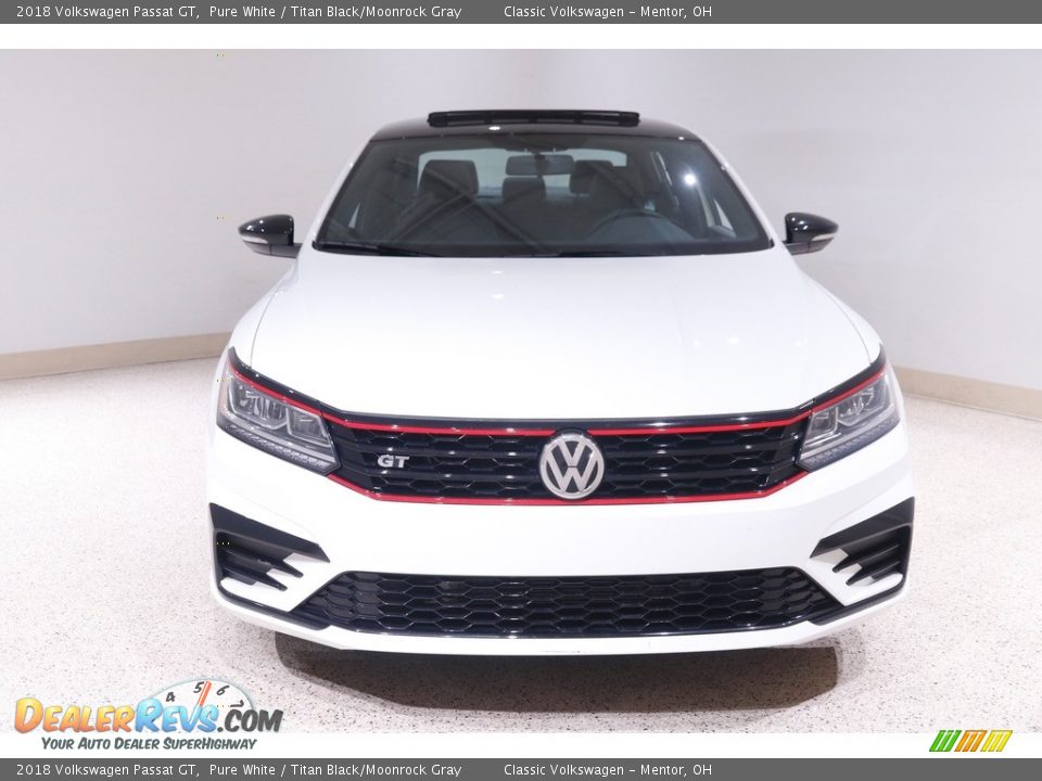 2018 Volkswagen Passat GT Pure White / Titan Black/Moonrock Gray Photo #2