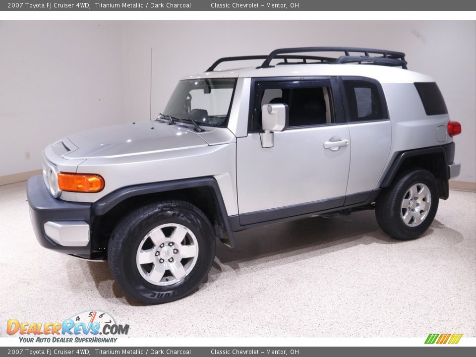 2007 Toyota FJ Cruiser 4WD Titanium Metallic / Dark Charcoal Photo #3