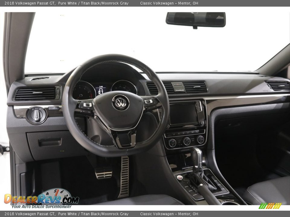 2018 Volkswagen Passat GT Pure White / Titan Black/Moonrock Gray Photo #6