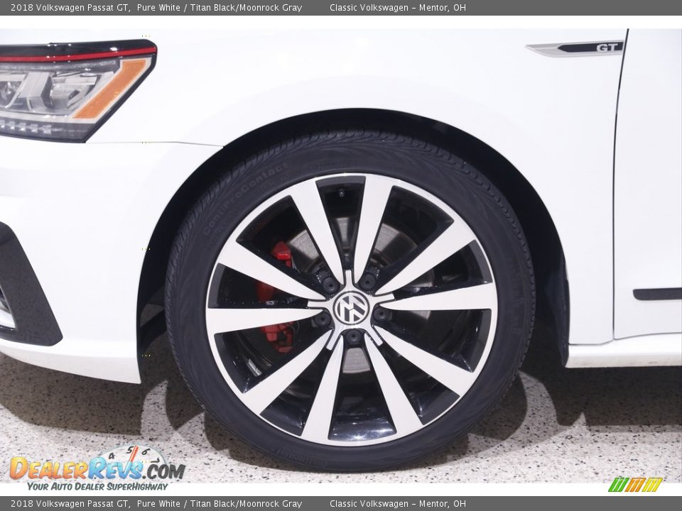 2018 Volkswagen Passat GT Pure White / Titan Black/Moonrock Gray Photo #18