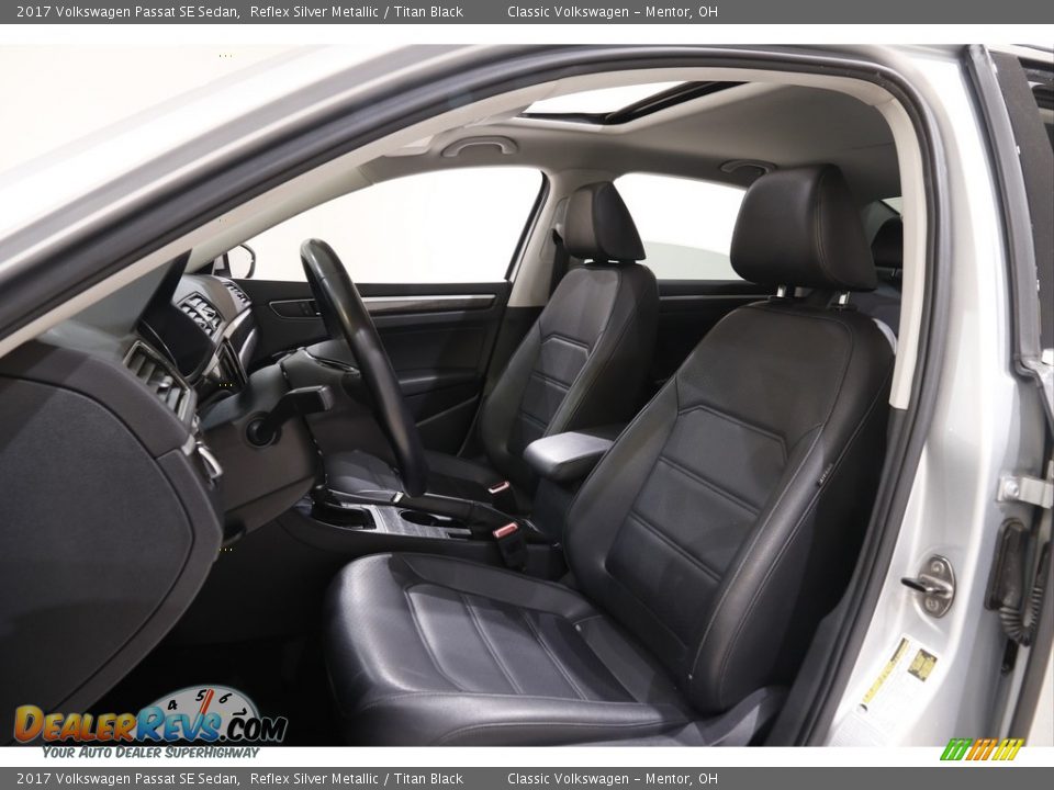 2017 Volkswagen Passat SE Sedan Reflex Silver Metallic / Titan Black Photo #5
