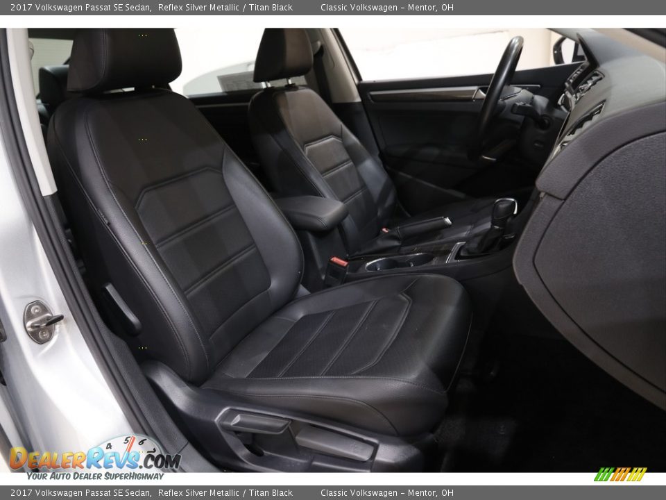 2017 Volkswagen Passat SE Sedan Reflex Silver Metallic / Titan Black Photo #13