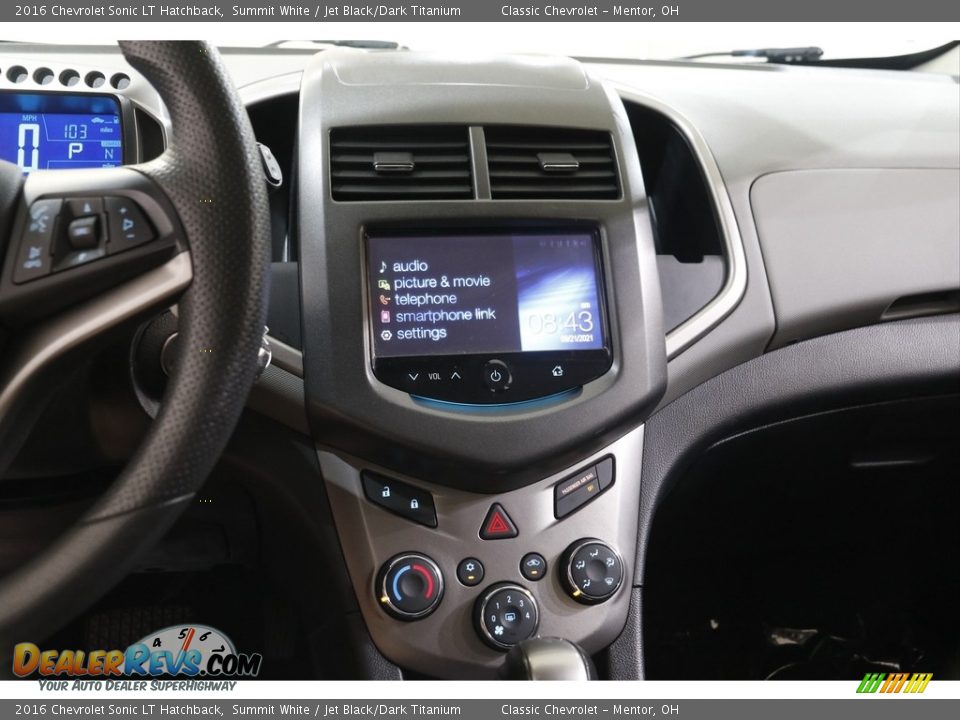 Controls of 2016 Chevrolet Sonic LT Hatchback Photo #9