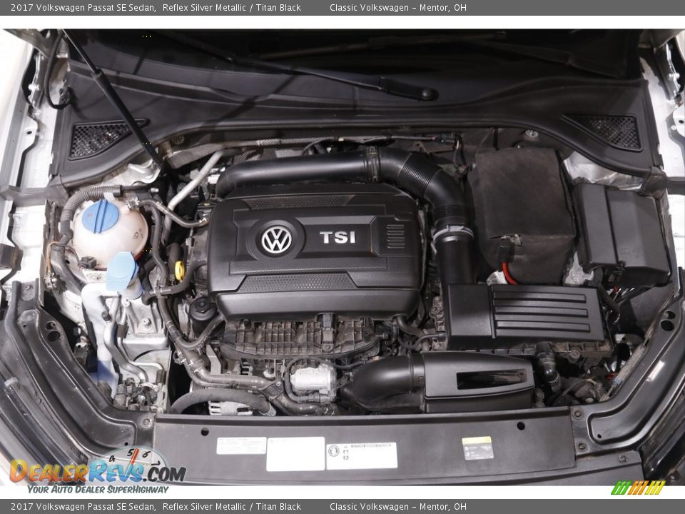 2017 Volkswagen Passat SE Sedan Reflex Silver Metallic / Titan Black Photo #17