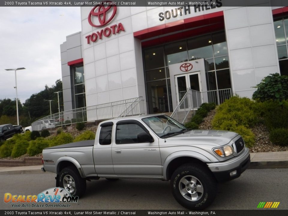 2003 Toyota Tacoma V6 Xtracab 4x4 Lunar Mist Silver Metallic / Charcoal Photo #2