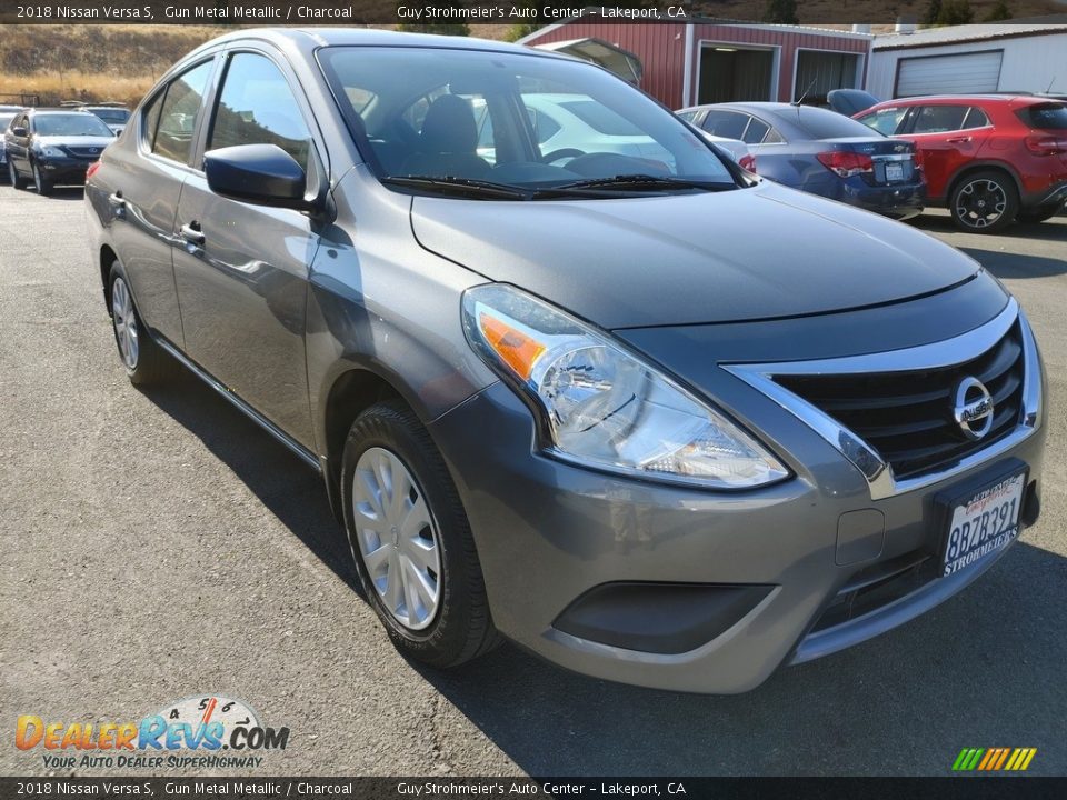 2018 Nissan Versa S Gun Metal Metallic / Charcoal Photo #1