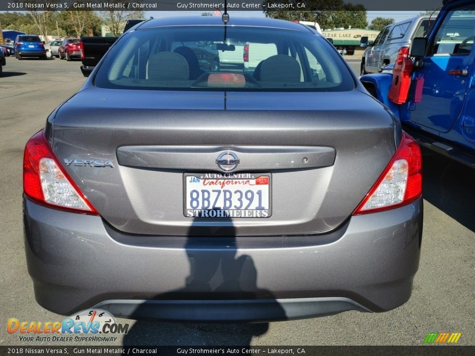 2018 Nissan Versa S Gun Metal Metallic / Charcoal Photo #5