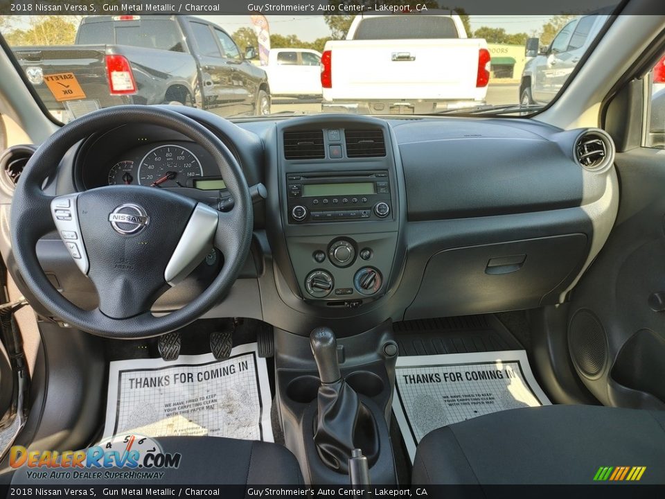 2018 Nissan Versa S Gun Metal Metallic / Charcoal Photo #8