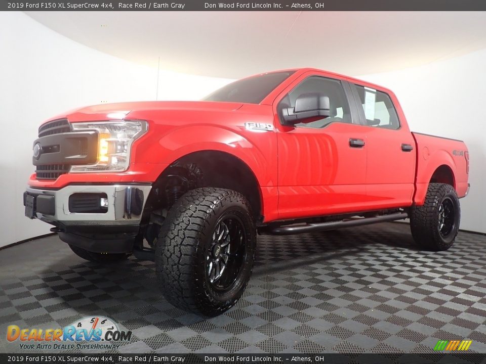 2019 Ford F150 XL SuperCrew 4x4 Race Red / Earth Gray Photo #8