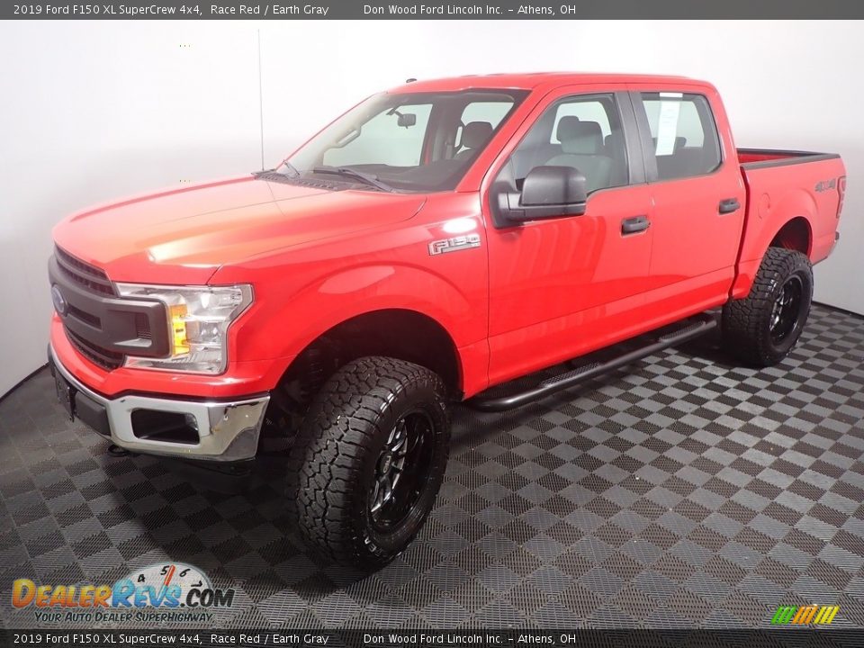 2019 Ford F150 XL SuperCrew 4x4 Race Red / Earth Gray Photo #9