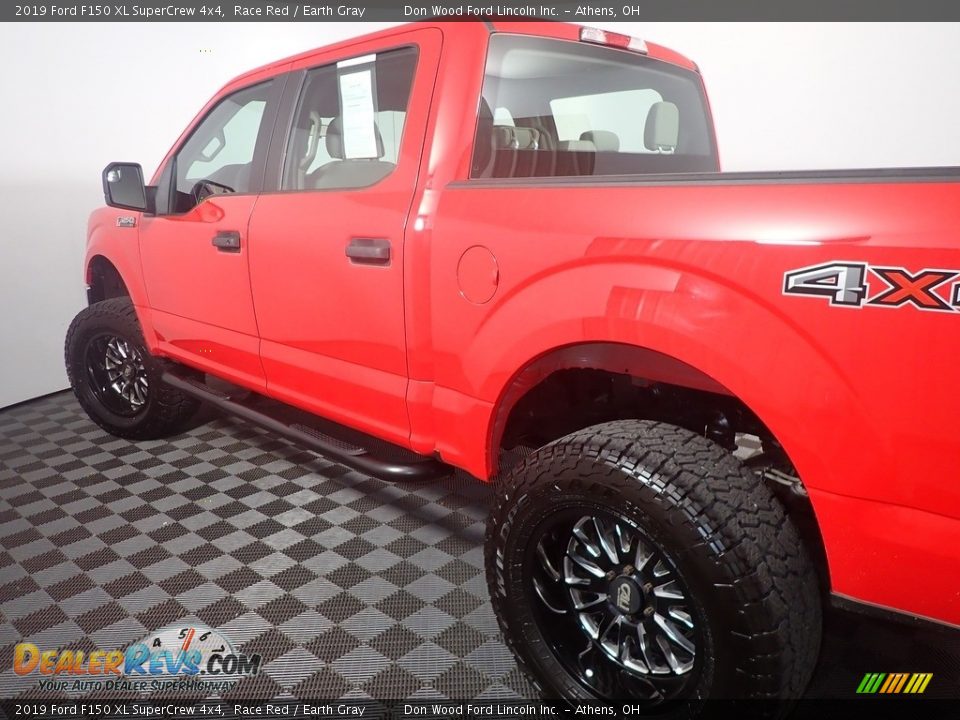 2019 Ford F150 XL SuperCrew 4x4 Race Red / Earth Gray Photo #17