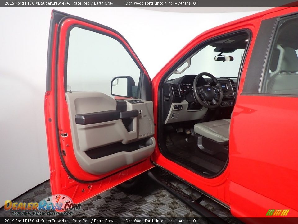 2019 Ford F150 XL SuperCrew 4x4 Race Red / Earth Gray Photo #19