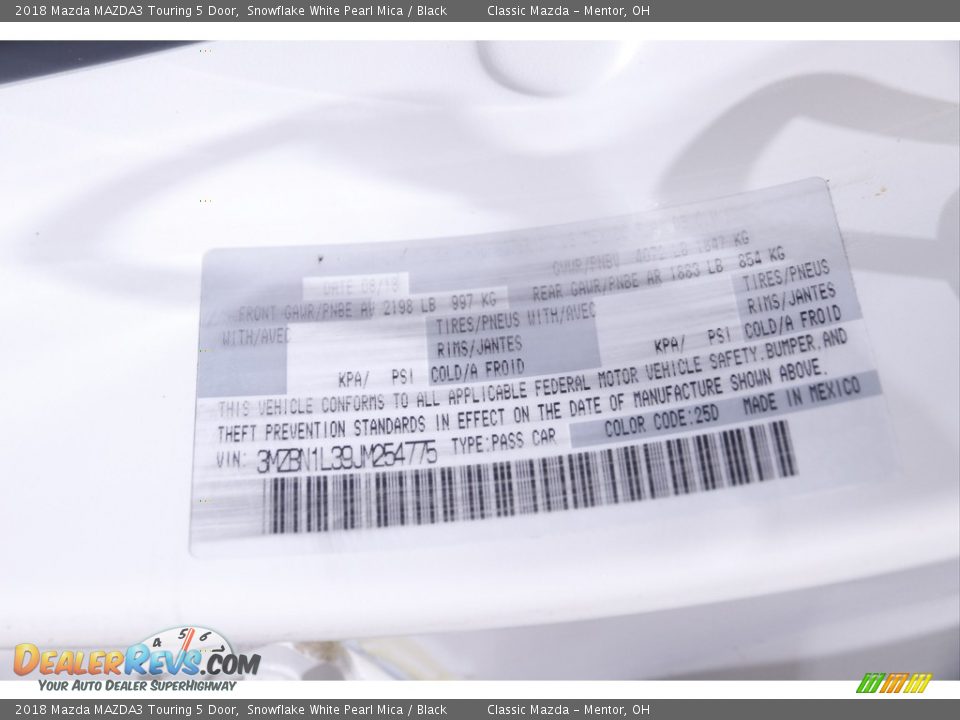 2018 Mazda MAZDA3 Touring 5 Door Snowflake White Pearl Mica / Black Photo #22