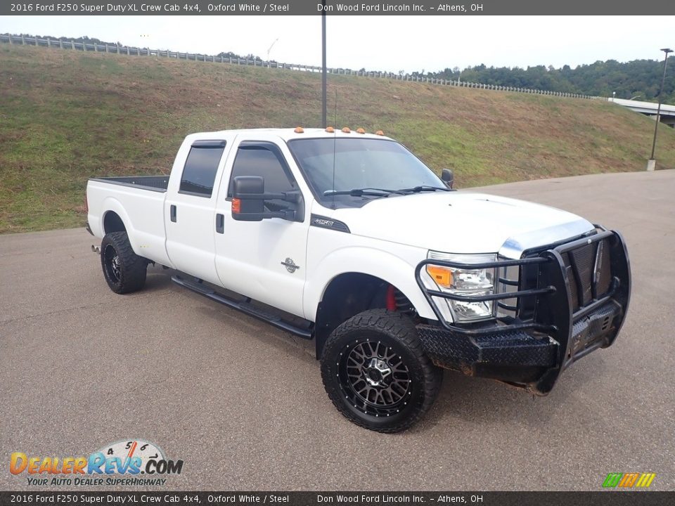 2016 Ford F250 Super Duty XL Crew Cab 4x4 Oxford White / Steel Photo #2