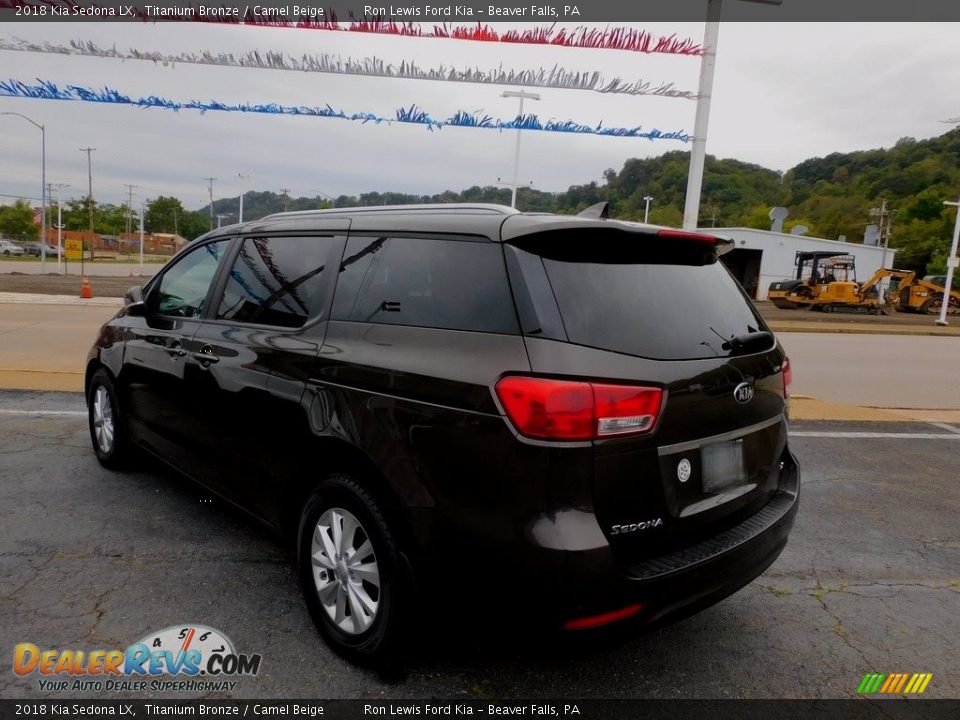 2018 Kia Sedona LX Titanium Bronze / Camel Beige Photo #4