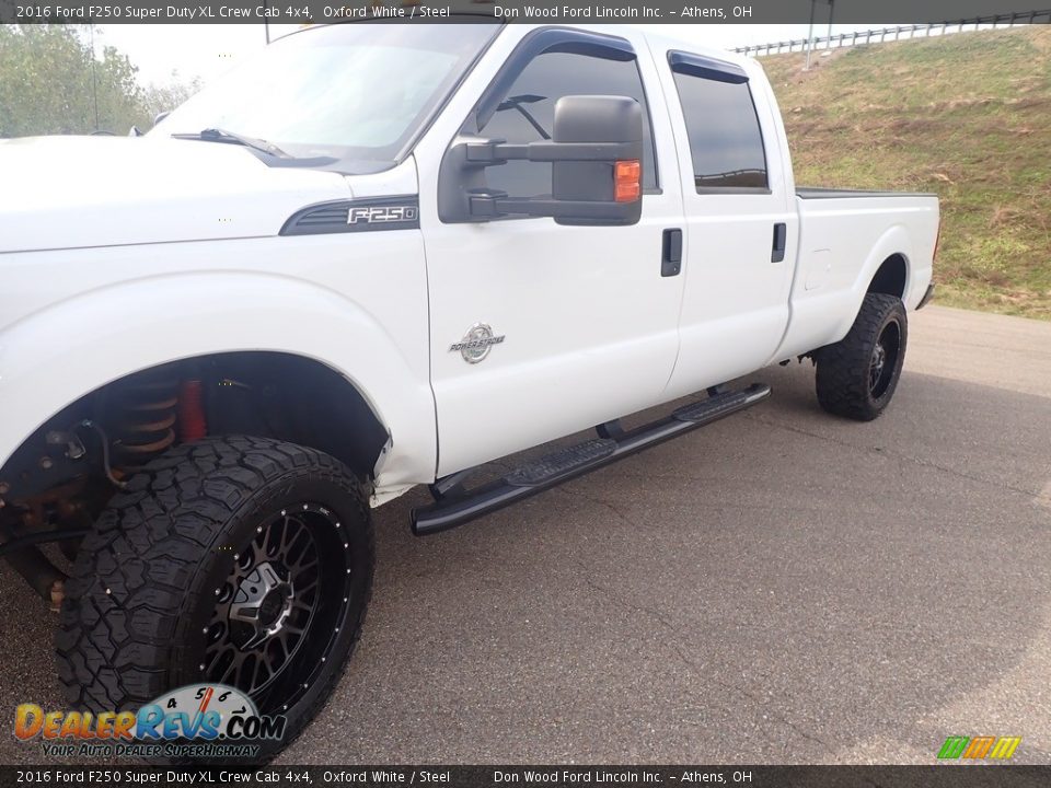 2016 Ford F250 Super Duty XL Crew Cab 4x4 Oxford White / Steel Photo #9