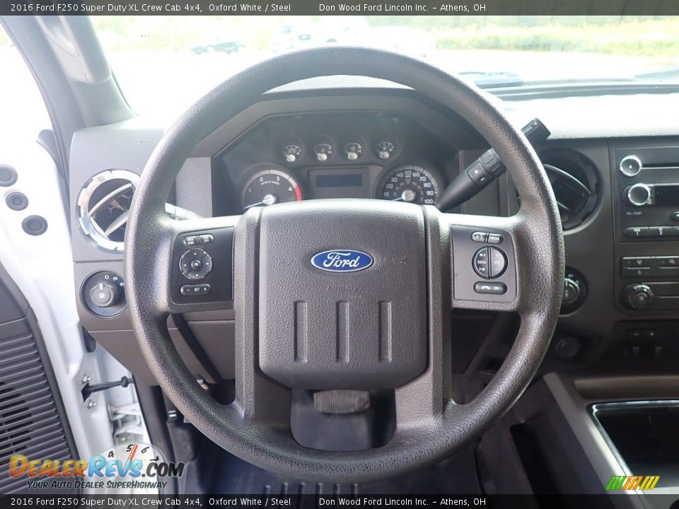 2016 Ford F250 Super Duty XL Crew Cab 4x4 Oxford White / Steel Photo #25