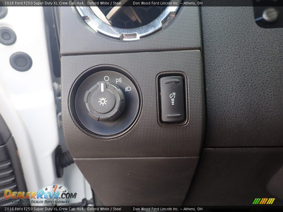 2016 Ford F250 Super Duty XL Crew Cab 4x4 Oxford White / Steel Photo #29
